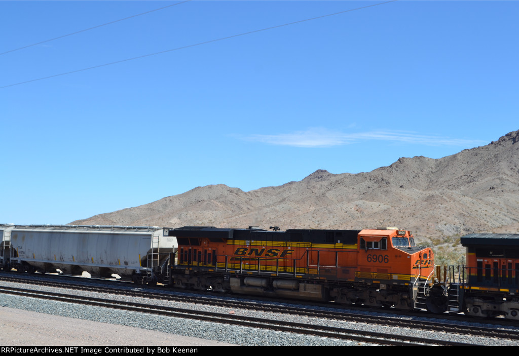 BNSF 6906